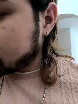 Derek Vow online show from February 13, 8:10 am