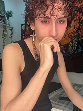 noynxz online show from April 10, 4:39 am