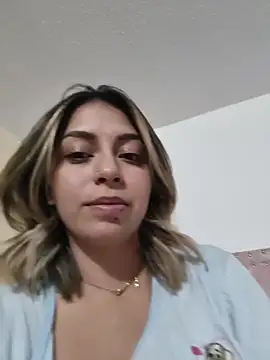 Snapshot of BellaDonna_16 chatting on February 22, 4:02 am BellaDonna 16 online show from February 22, 4:02 am