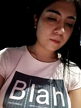 Snapshot of Ailen-cute chatting on February 3, 6:22 am Ailen-cute online show from February 3, 6:22 am