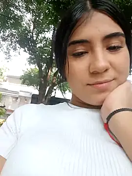 Snapshot of Ailen-cute chatting on February 7, 8:34 pm Ailen-cute online show from February 7, 8:34 pm