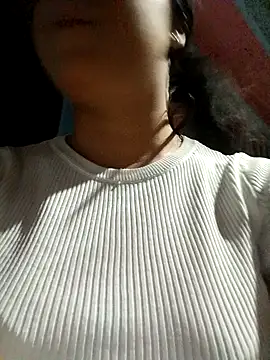 Snapshot of Ailen-cute chatting on February 19, 6:31 am Ailen-cute online show from February 19, 6:31 am