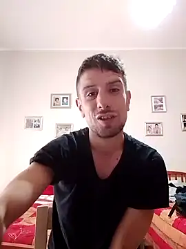 Snapshot of Mcsimotoro chatting on March 24, 12:43 pm Mcsimotoro online show from March 24, 12:43 pm