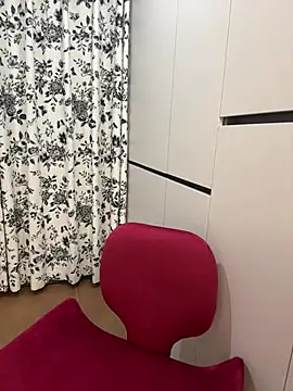 Snapshot of miaomiaou_ chatting on August 2, 4:05 pm miaomiaou online show from August 2, 4:05 pm