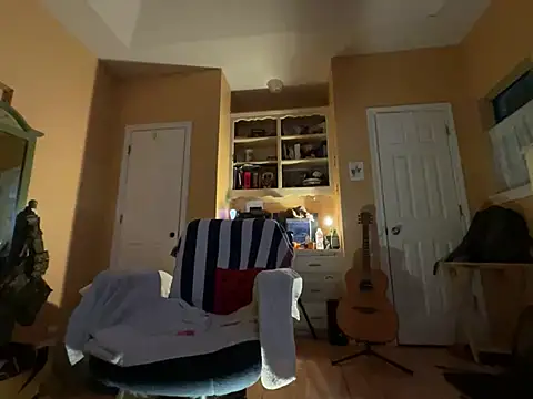 daddydonkey84 online show from June 5, 5:47 am
