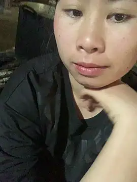 Snapshot of patry33 chatting on February 24, 2:20 am patry33 online show from February 24, 2:20 am