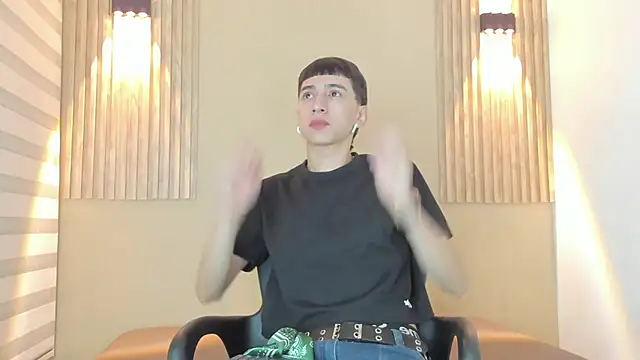 lian cameron online show from February 17, 3:58 am