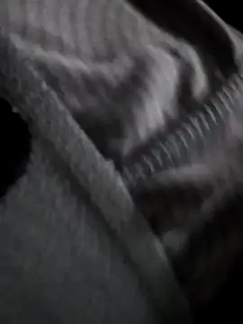 Snapshot of TU_PITUDO_FAV_BB_19CM chatting on February 18, 5:53 pm TU PITUDO FAV BB 19CM online show from February 18, 5:53 pm