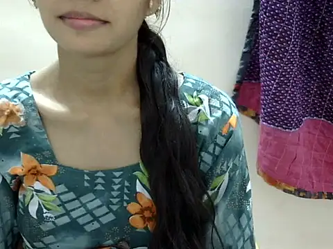 Snapshot of Kulsum_S chatting on July 6, 3:03 pm Kulsum S online show from July 6, 3:03 pm