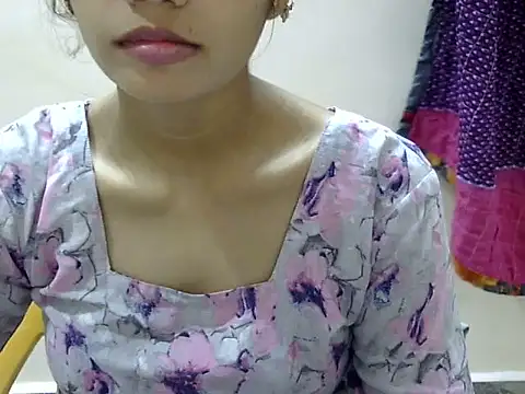 Snapshot of Kulsum_S chatting on July 23, 1:42 pm Kulsum S online show from July 23, 1:42 pm