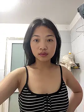 Lyn-be99 online show from March 2, 10:27 pm