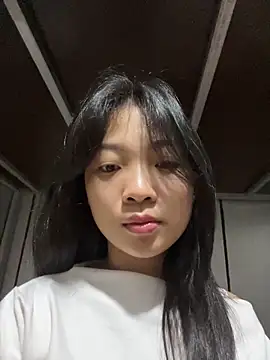 Lyn-be99 online show from April 23, 1:29 am