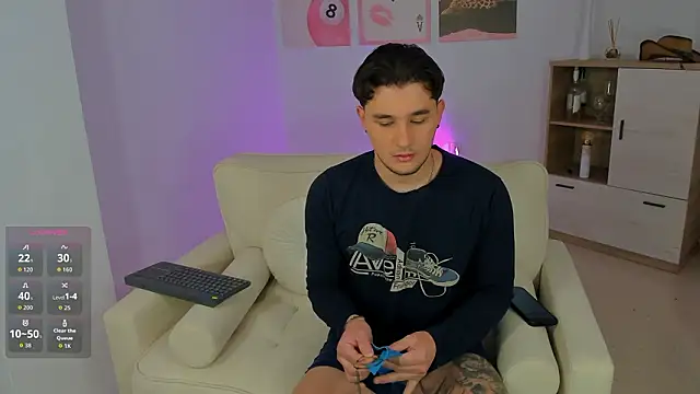 Massimo Fiore online show from February 21, 2:56 am