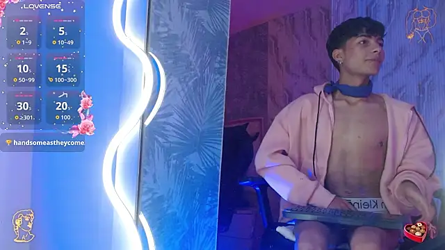 Snapshot of osamu_tay chatting on February 3, 1:38 pm osamu tay online show from February 3, 1:38 pm