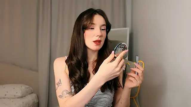 ssandralovin online show from March 29, 8:20 pm