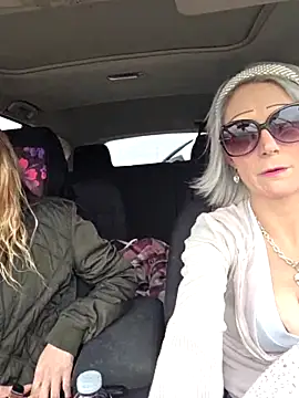 BeautifulFire23 online show from March 11, 3:29 pm