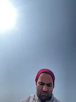 Snapshot of hardlysuck chatting on March 2, 5:41 am hardlysuck online show from March 2, 5:41 am