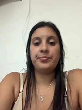 Snapshot of Jimena_luvv chatting on February 14, 3:47 am Jimena luvv online show from February 14, 3:47 am
