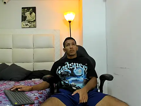 ricky spensar23cm  online show from February 12, 2:06 am