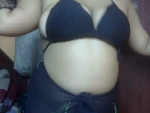 Samaira Juicy143 online show from March 17, 8:45 pm