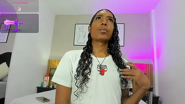 Snapshot of Mia_kheleer chatting on February 12, 5:41 pm Mia kheleer online show from February 12, 5:41 pm