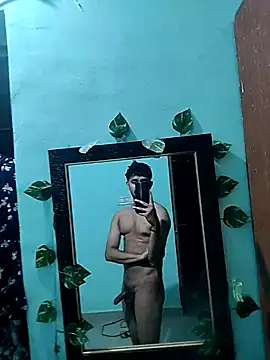 Snapshot of Ujwal-98 chatting on March 4, 8:04 pm Ujwal-98 online show from March 4, 8:04 pm