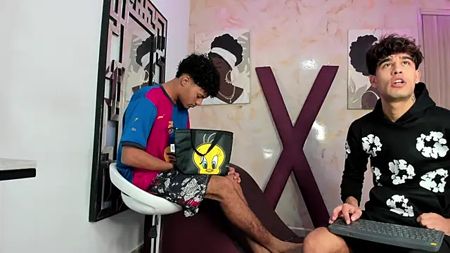 PRETTY COCK1 online show from April 12, 1:21 am