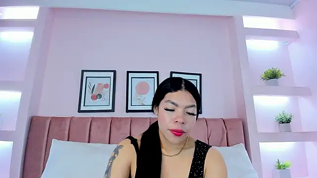 Snapshot of Sophia_Salem chatting on March 2, 12:23 pm Sophia Salem online show from March 2, 12:23 pm