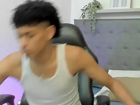 Snapshot of wes_gibbings chatting on February 10, 4:22 pm wes gibbings online show from February 10, 4:22 pm