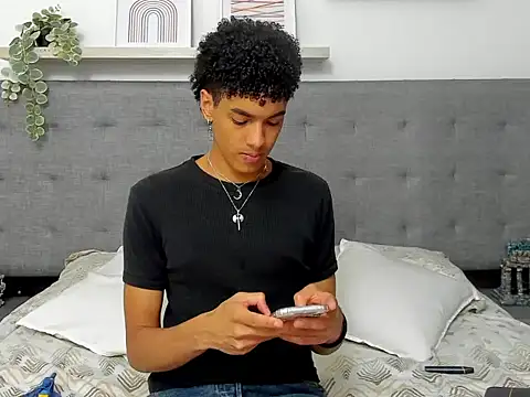 Snapshot of wes_gibbings chatting on March 3, 8:37 pm wes gibbings online show from March 3, 8:37 pm