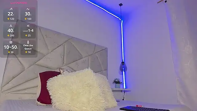 Snapshot of Alejandraa_Ruiz10 chatting on February 26, 11:15 pm Alejandraa Ruiz10 online show from February 26, 11:15 pm