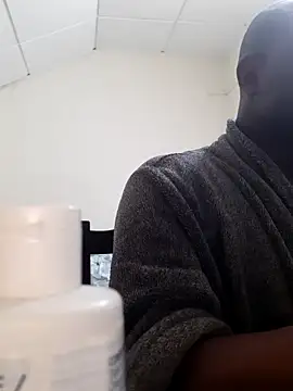 Snapshot of Dmakaty chatting on March 22, 1:42 am Dmakaty online show from March 22, 1:42 am