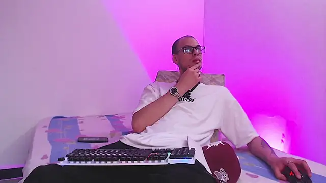 Vlad  night online show from February 10, 11:58 am