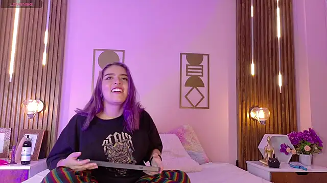 Snapshot of Hanna-Winchester chatting on February 13, 3:35 am Hanna-Winchester online show from February 13, 3:35 am