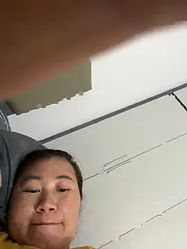 Puka2001 online show from March 25, 5:24 am