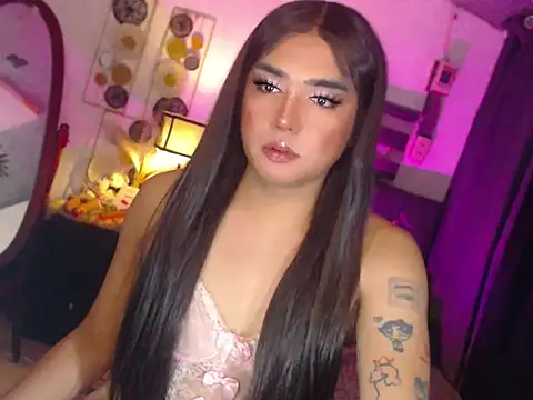 Snapshot of Katezorah chatting on February 7, 6:11 pm Katezorah online show from February 7, 6:11 pm