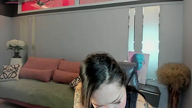 Snapshot of ElinaMotion chatting on February 1, 12:53 am ElinaMotion online show from February 1, 12:53 am