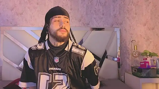 Benny and Mark online show from March 5, 3:57 am