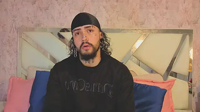 Benny and Mark online show from April 6, 3:59 am