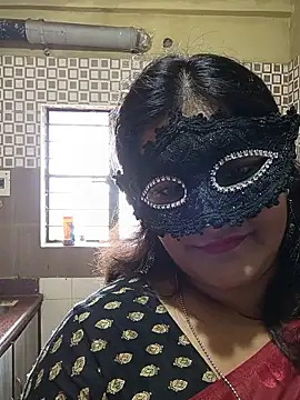 Snapshot of noty_girl2 chatting on June 20, 6:38 am noty girl2 online show from June 20, 6:38 am