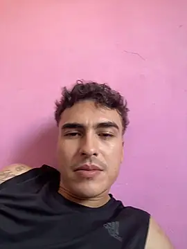 Snapshot of vanilla_Kush chatting on February 13, 6:15 pm vanilla Kush online show from February 13, 6:15 pm