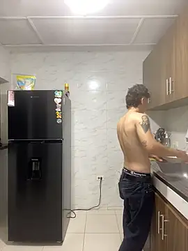 Snapshot of vanilla_Kush chatting on February 16, 4:41 am vanilla Kush online show from February 16, 4:41 am