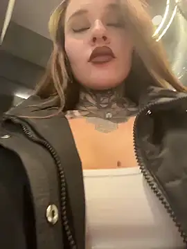 Snapshot of KishaMur chatting on February 10, 4:38 am KishaMur online show from February 10, 4:38 am