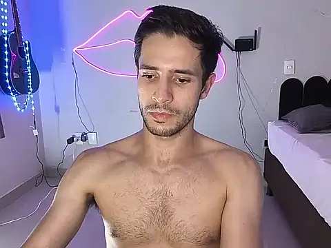 Snapshot of Cshunderlick chatting on February 5, 1:32 am Cshunderlick online show from February 5, 1:32 am