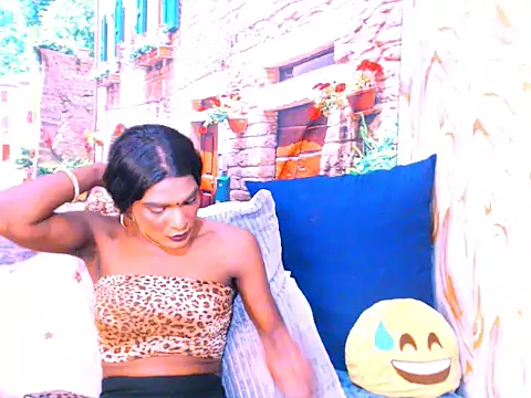 Snapshot of spicybarbie chatting on February 26, 11:26 pm spicybarbie online show from February 26, 11:26 pm