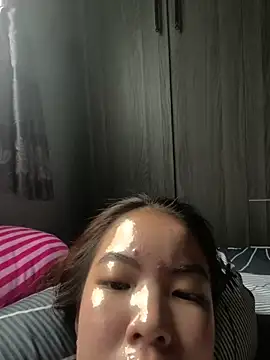 Snapshot of Phuonghot189 chatting on February 17, 8:00 am Phuonghot189 online show from February 17, 8:00 am