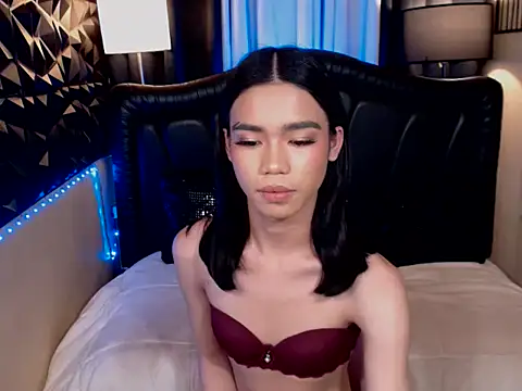 Snapshot of ItsurGirlMiana chatting on February 21, 7:37 pm ItsurGirlMiana online show from February 21, 7:37 pm