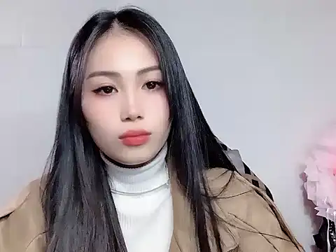 Thuy79 online show from February 14, 2:25 pm