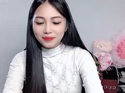 Thuy79 online show from March 8, 4:11 pm