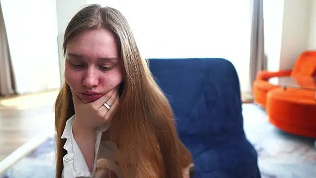 SharaNewbern online show from April 16, 10:38 am